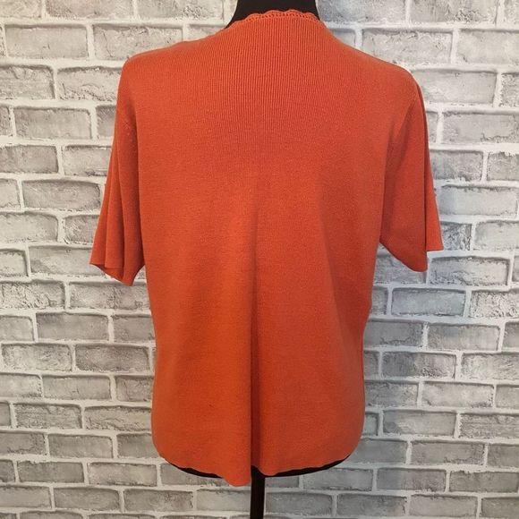 Laura Scott Top - Picture 2 of 4